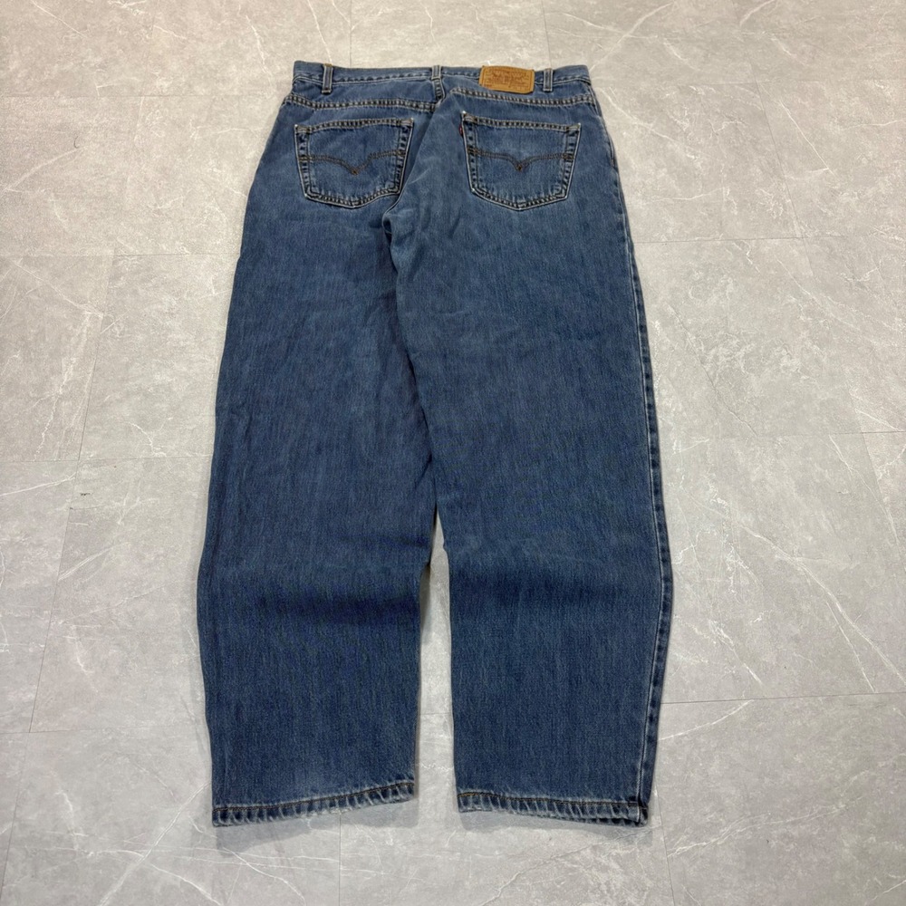 Levis 560 Comfort Fit Jeans Mens 36x32 Blue Loose Tapered Denim Made in Canada